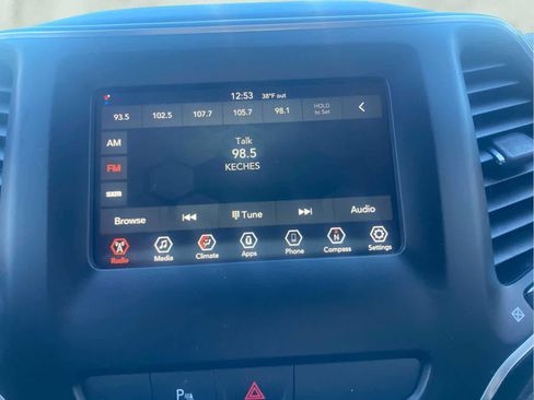 Used 2020 Jeep Cherokee Latitude Plus image 22