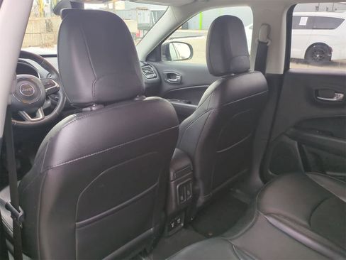 Certified 2019 Jeep Compass Altitude image 18