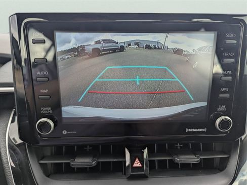 Used 2022 Toyota Corolla LE image 20