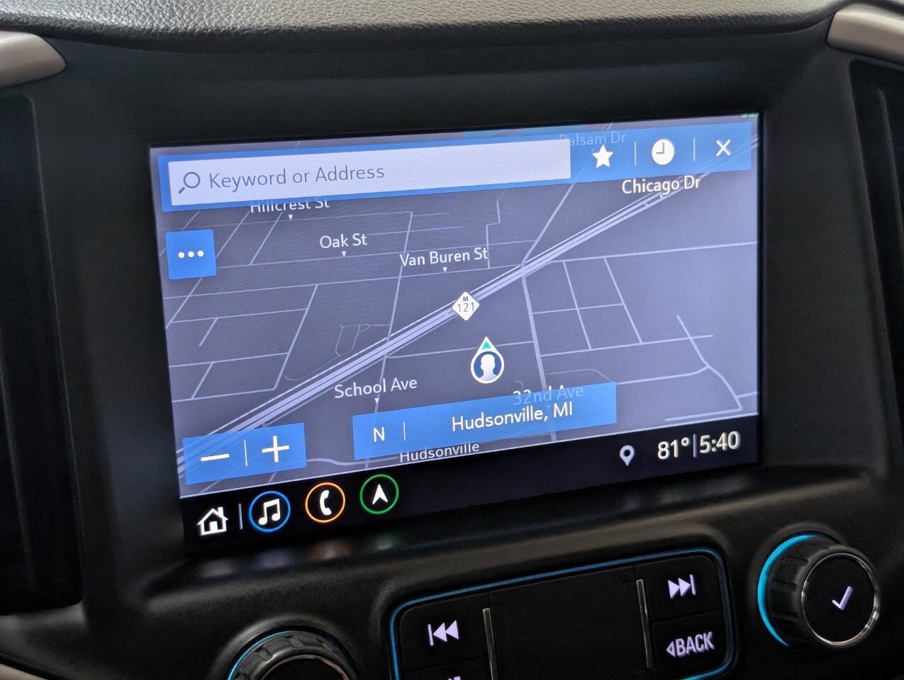 Used 2019 GMC Terrain Denali w/ GMC Pro Grade Package AWD/4WD image 9