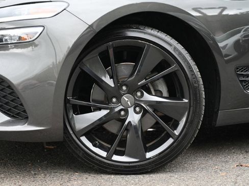 Used 2023 Genesis G70 2.0T w/ Sport Prestige Package image 15