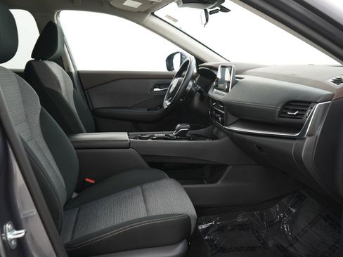 Used 2023 Nissan Rogue SV AWD/4WD image 13