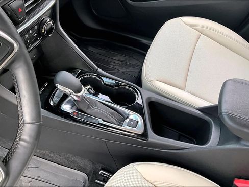 Used 2025 Buick Encore GX Sport Touring w/ Advanced Technology Package image 15