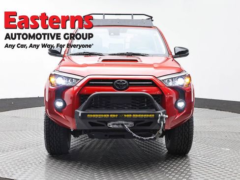 Used 2021 Toyota 4Runner Venture w/ Moonroof Package AWD/4WD image 2