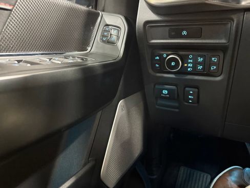 Used 2025 Ford F150 Raptor AWD/4WD image 35
