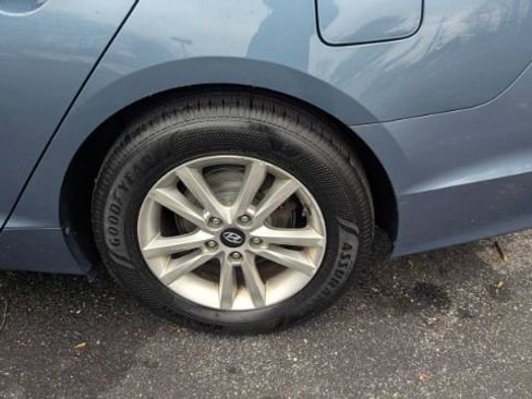 Used 2015 Hyundai Sonata SE image 10