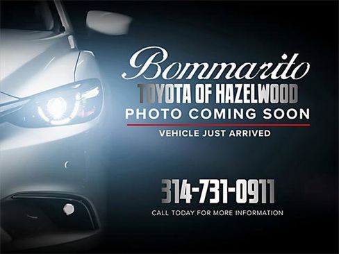 Certified 2025 Toyota Sienna LE image 1