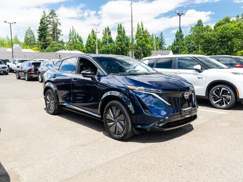 Used 2025 Nissan Ariya AWD image 27