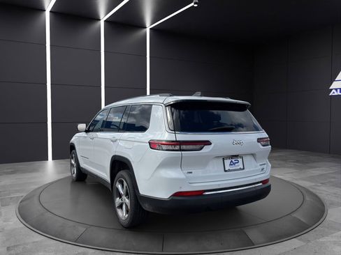 Used 2022 Jeep Grand Cherokee L Limited image 4