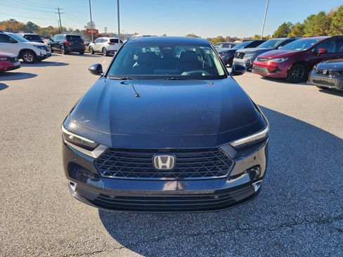 Certified 2023 Honda Accord Touring image 9