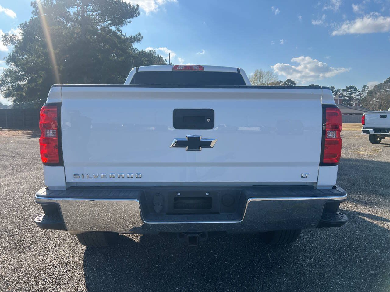 Used 2018 Chevrolet Silverado 1500 LT w/ Texas Edition RWD image 5