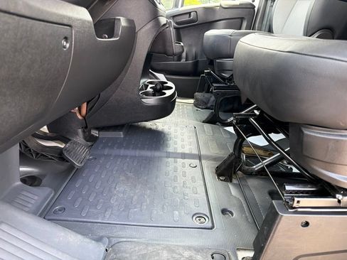Used 2025 RAM ProMaster 2500 w/ Convenience Group FWD image 29