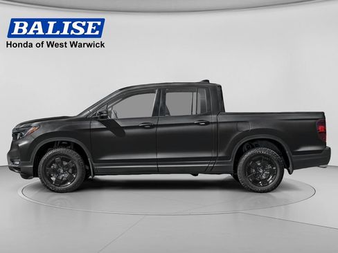 New 2026 Honda Ridgeline Black Edition image 3