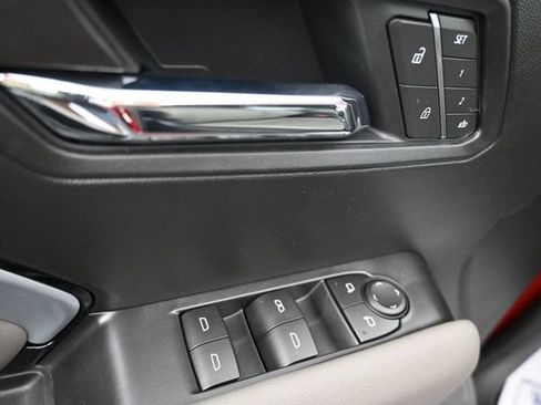 New 2026 Chevrolet Colorado ZR2 w/ Technology Package AWD/4WD image 10