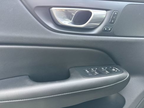 Certified 2024 Volvo S60 B5 Plus AWD/4WD image 10