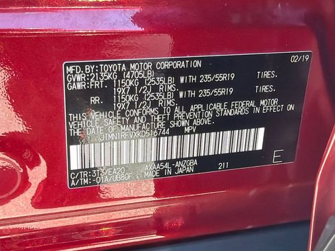 Used 2019 Toyota RAV4 Limited AWD/4WD image 31