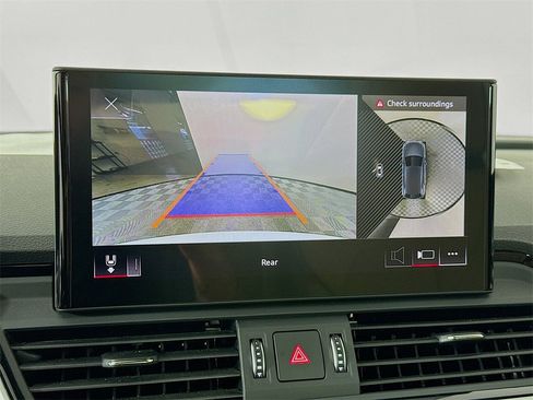 Used 2024 Audi Q5 e Premium Plus image 15