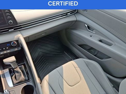 Certified 2025 Hyundai Elantra Sport FWD image 16
