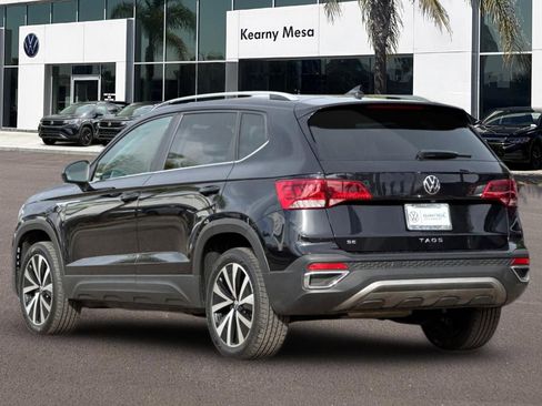 Used 2022 Volkswagen Taos SE image 6