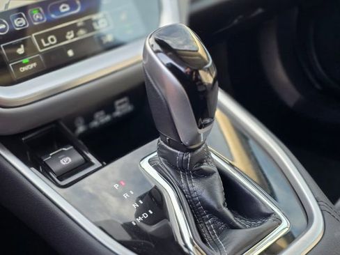 Certified 2025 Subaru Outback Premium image 31