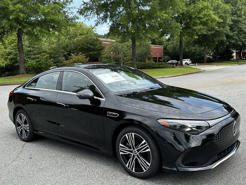 New 2026 Mercedes-Benz CLA 250+ image 2