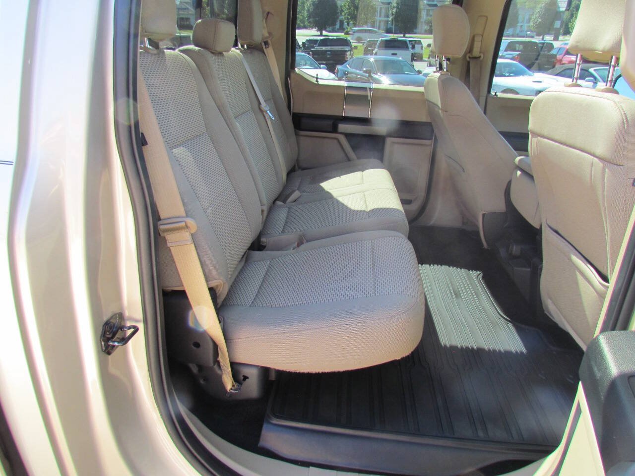 Used 2018 Ford F150 XLT w/ Equipment Group 302A Luxury AWD/4WD image 14