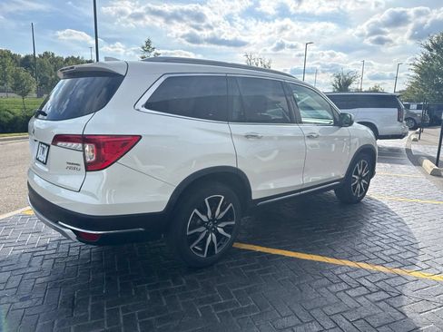 Used 2019 Honda Pilot Touring image 5