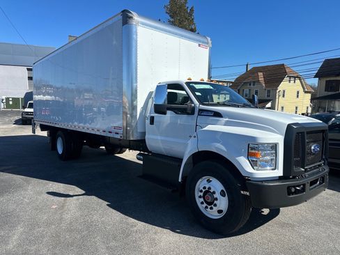 New 2026 Ford F650 2WD Regular Cab Super Duty image 3
