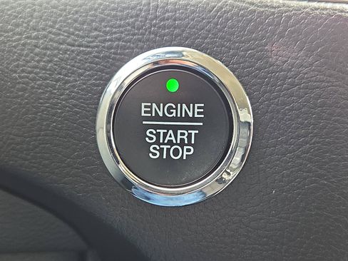 Used 2024 Ford Edge SEL image 20