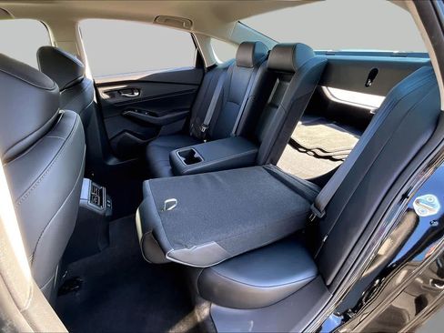 Used 2023 Honda Accord Touring image 20