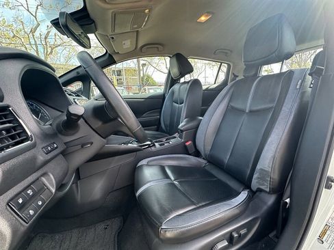 Used 2019 Nissan Leaf SL Plus w/ Protection Package image 11