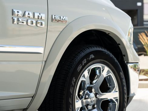 Used 2016 RAM 1500 Laramie w/ Convenience Group AWD/4WD image 5