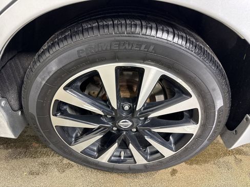 Used 2018 Nissan Altima 2.5 SV w/ 2.5 SV Technology Package image 6