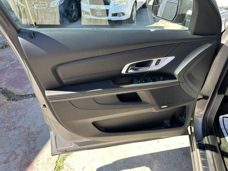 Used 2012 GMC Terrain SLE AWD/4WD image 10