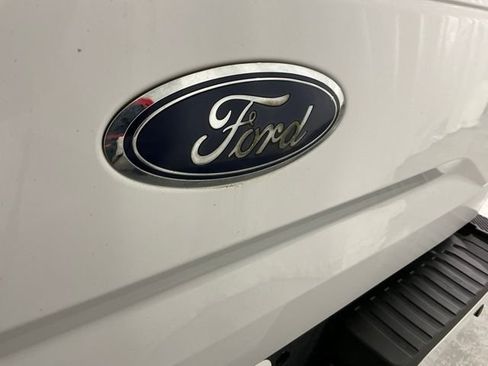 Used 2015 Ford F150 Lariat w/ Equipment Group 502A Luxury image 5