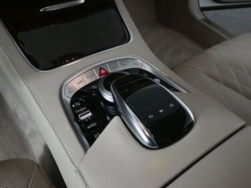 Used 2018 Mercedes-Benz S 560 Sedan image 15