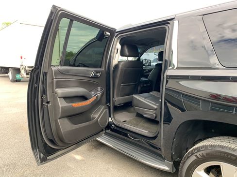 Used 2017 Chevrolet Suburban Premier w/ Max Trailering Package AWD/4WD image 27