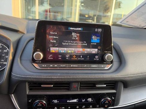 Certified 2024 Nissan Rogue SV w/ SV Premium Package FWD image 19