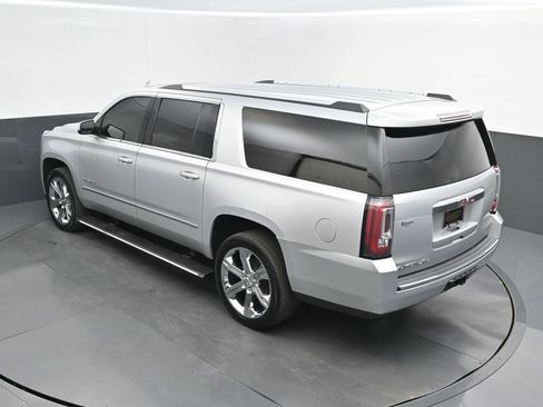 Used 2018 GMC Yukon XL Denali w/ Denali Ultimate Package AWD/4WD image 32