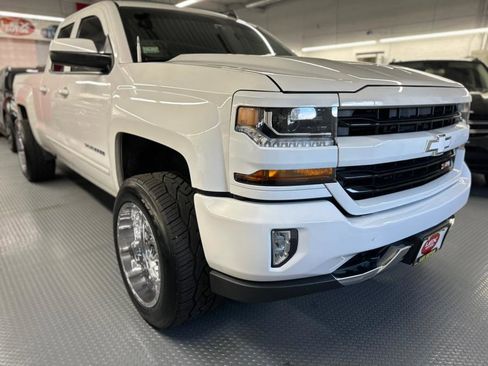 Used 2018 Chevrolet Silverado 1500 LT w/ All Star Edition image 4