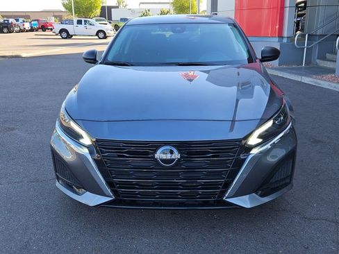 Used 2024 Nissan Altima 2.5 S image 2