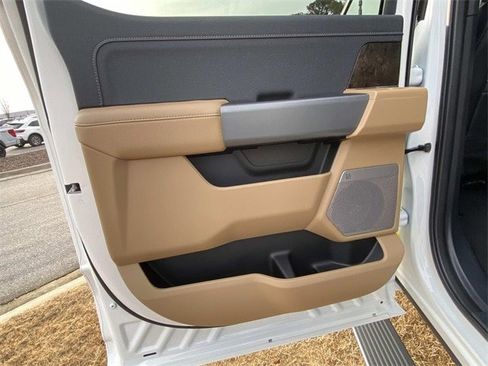 Used 2024 Ford F250 Lariat w/ Lariat Ultimate Package image 48