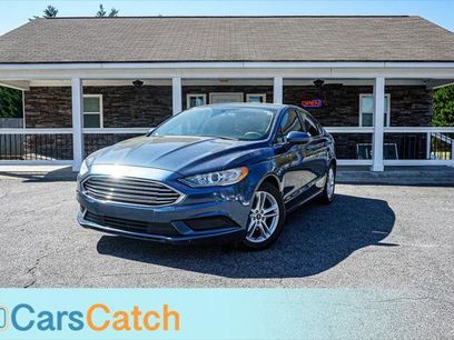 Used 2018 Ford Fusion SE w/ Fusion SE Technology Package