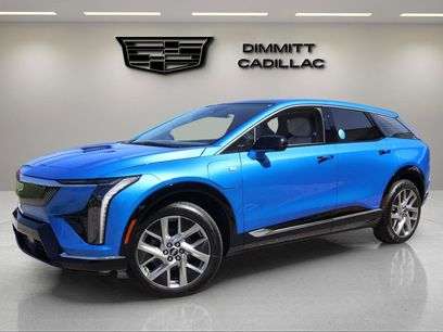 New 2025 Cadillac Optiq Luxury 1 w/ LPO, Floor Liner Package