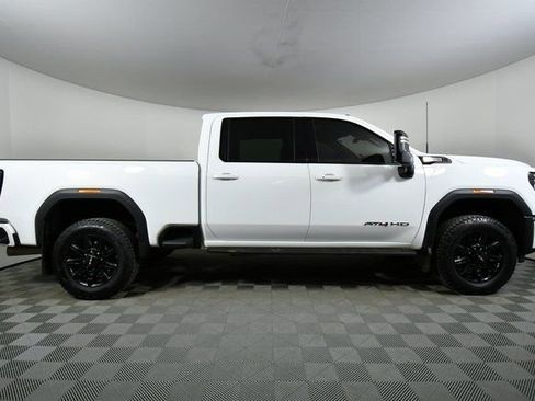 Used 2025 GMC Sierra 3500 AT4 w/ AT4 Premium Plus Package image 15