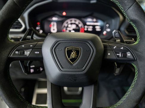 Used 2024 Lamborghini Urus Performante image 18