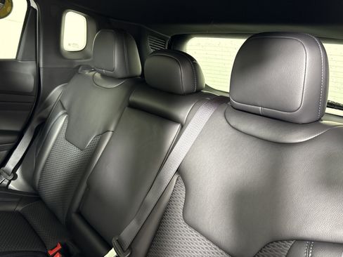 New 2026 Jeep Compass Latitude image 10