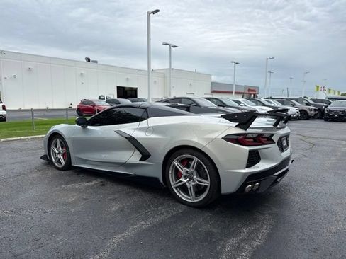 Used 2021 Chevrolet Corvette Stingray Preferred Conv w/ Z51 Performance Package RWD image 4
