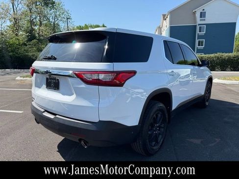 Used 2020 Chevrolet Traverse LS FWD image 5