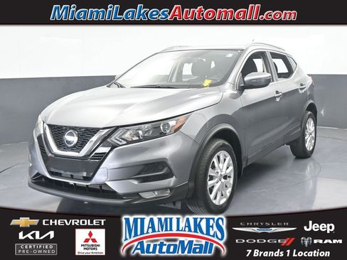 Used 2021 Nissan Rogue Sport SV image 1
